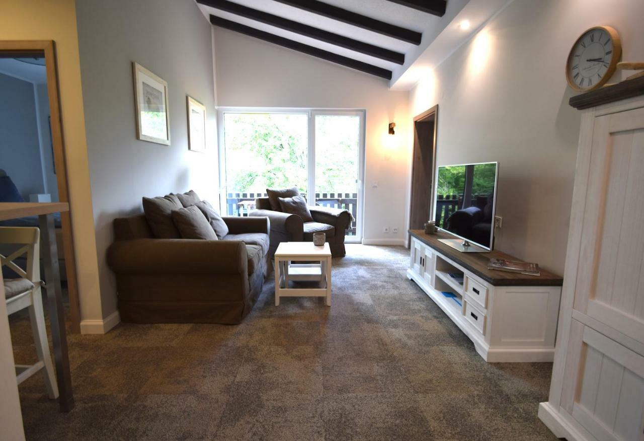 Besotel Erkrath- Schicke Fewo Oder Apartments Zentral Naehe Bahnhof Und Autobahn Im Neandertal Mit Glasfaser Wlan Und Freies Parken Ngoại thất bức ảnh